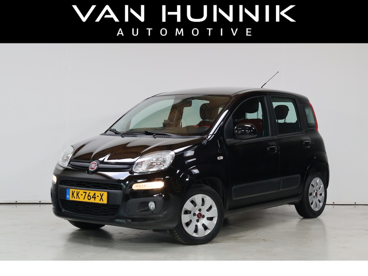 Fiat Panda - 0.9 TwinAir Lounge Airco | 4Season banden | NL-auto - AutoWereld.nl