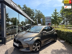 Toyota Yaris - 1.5 Hybrid 115 STYLE COMFORT/PARKEERSENS/DODE HOEK/STOEL-EN STUURWIELVERW/KEYLESS