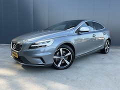 Volvo V40 - 1.5 T3 AUTOMAAT Polar+ Sport 1e EIGENAAR PANO DAK CAMERA HARMAN KARDON PARK ASSIST LED NAV
