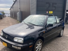 Volkswagen Golf Cabriolet - 2.0 Avantgarde Airco | Nieuwe APK | 115.015 KM