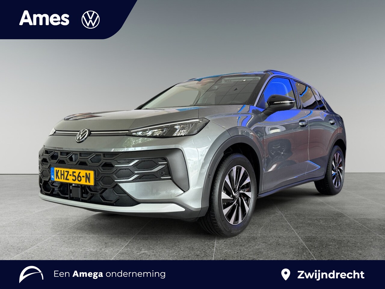 Volkswagen T-Roc - 1.5 eTsi Life First Edition 116PK DSG | Trekhaak | Stuurverwarming | Zwart dak - AutoWereld.nl