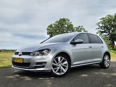 Volkswagen Golf - 1.2 TSI Highline