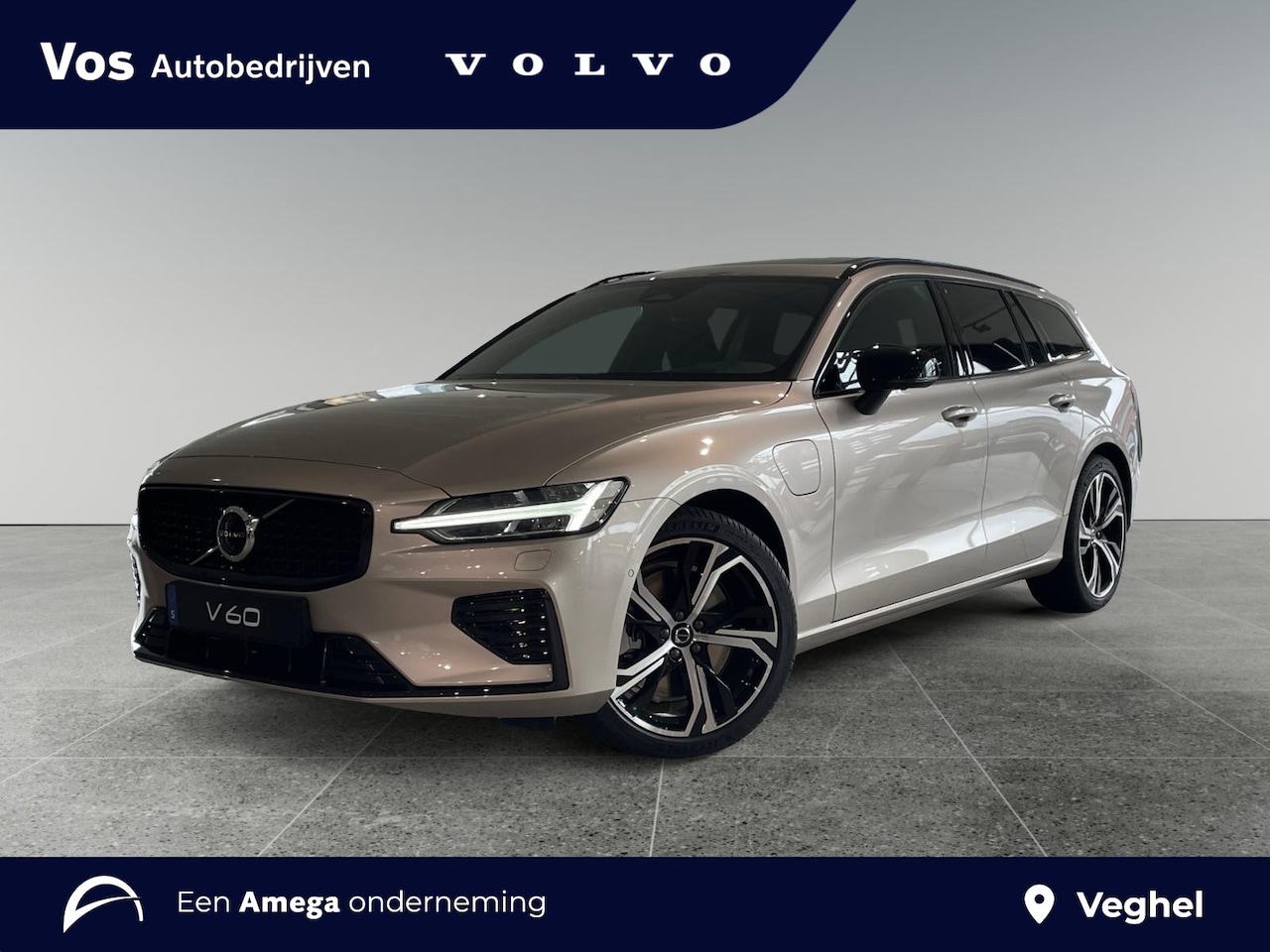 Volvo V60 - T8 AWD Ultra Performance Edition Dark | Extra getint glas achter | 19" 5-triplespaaks Glos - AutoWereld.nl