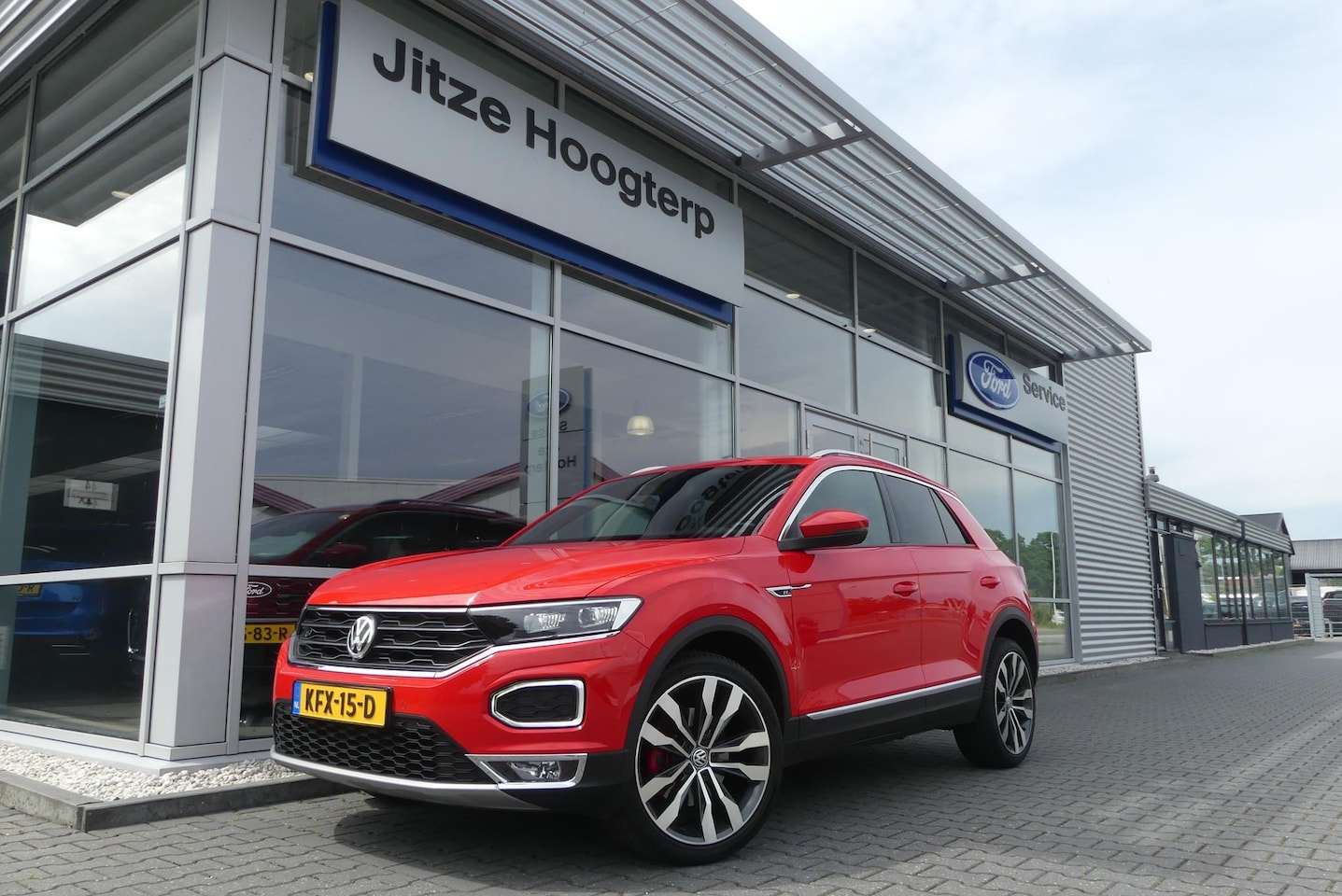 Volkswagen T-Roc - 1.5 TSI Sport WINTER PACK, ADAPT. CRUISE, CLIMA, NAVI, PDC V&A, APPLE CARPLAY/ANDROID AUTO - AutoWereld.nl