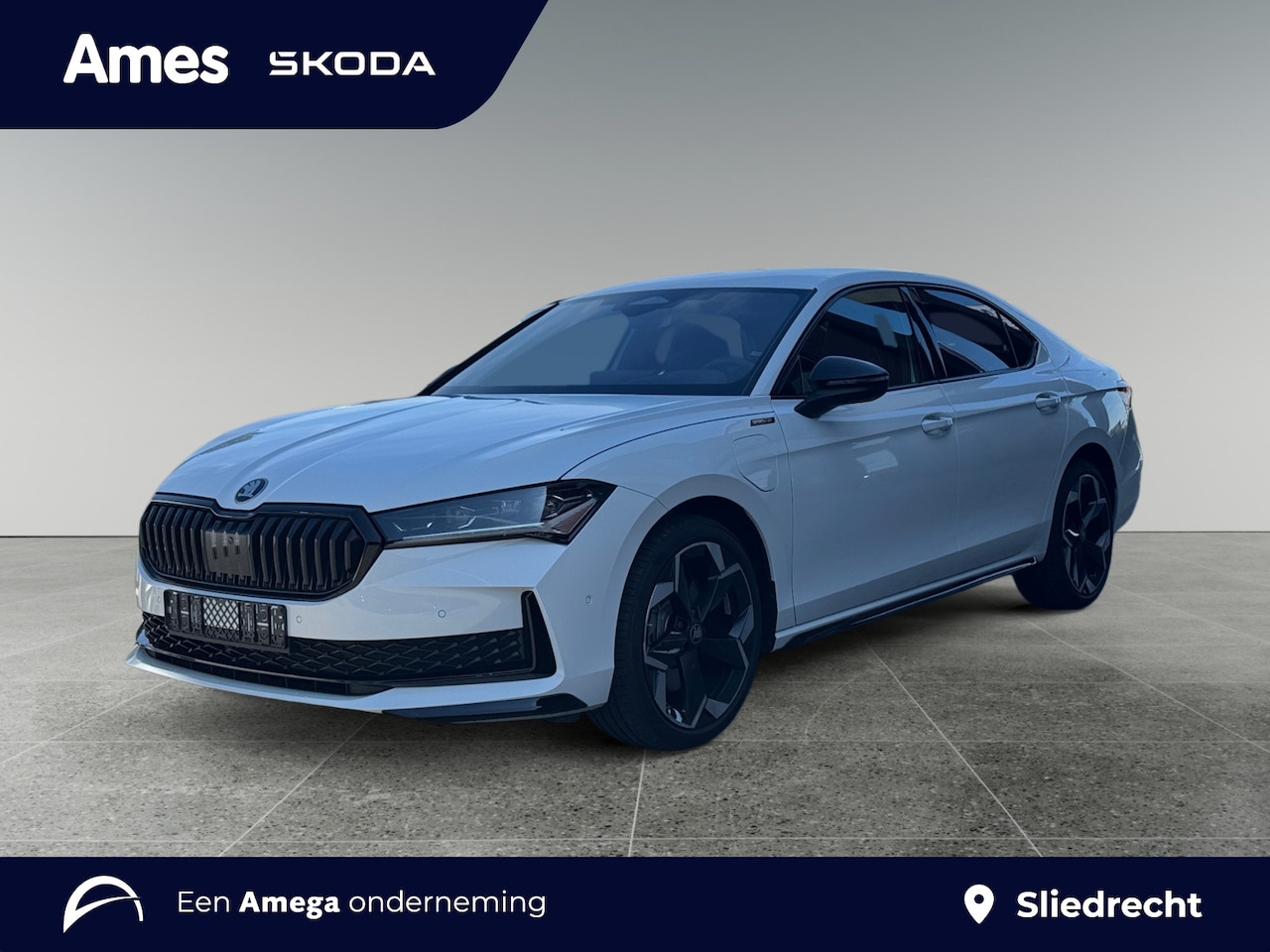 Skoda Superb - 1.5 PHEV 204pk DSG Sportline Business | Verwarmbare voorruit | CANTON Sound | Head-Up Disp - AutoWereld.nl