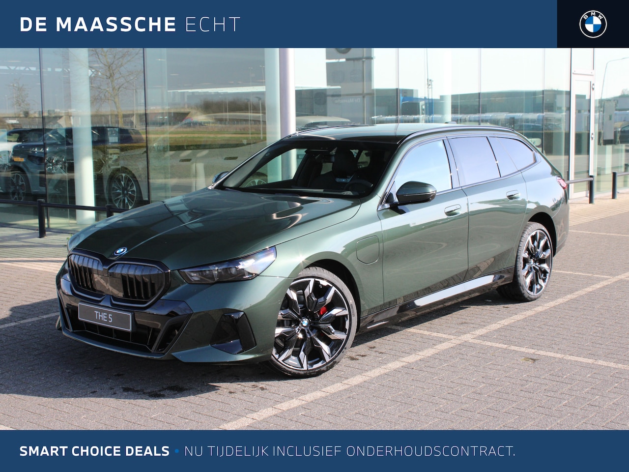 BMW 5-serie Touring - 530e M Sport Automaat / Panoramadak / Trekhaak / Bowers & Wilkins / M Multifunctionele Sto - AutoWereld.nl