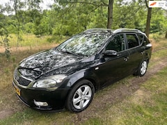 Kia Cee'd - 1.4 CVVT X-ecutive apk t/m 25-03-2027