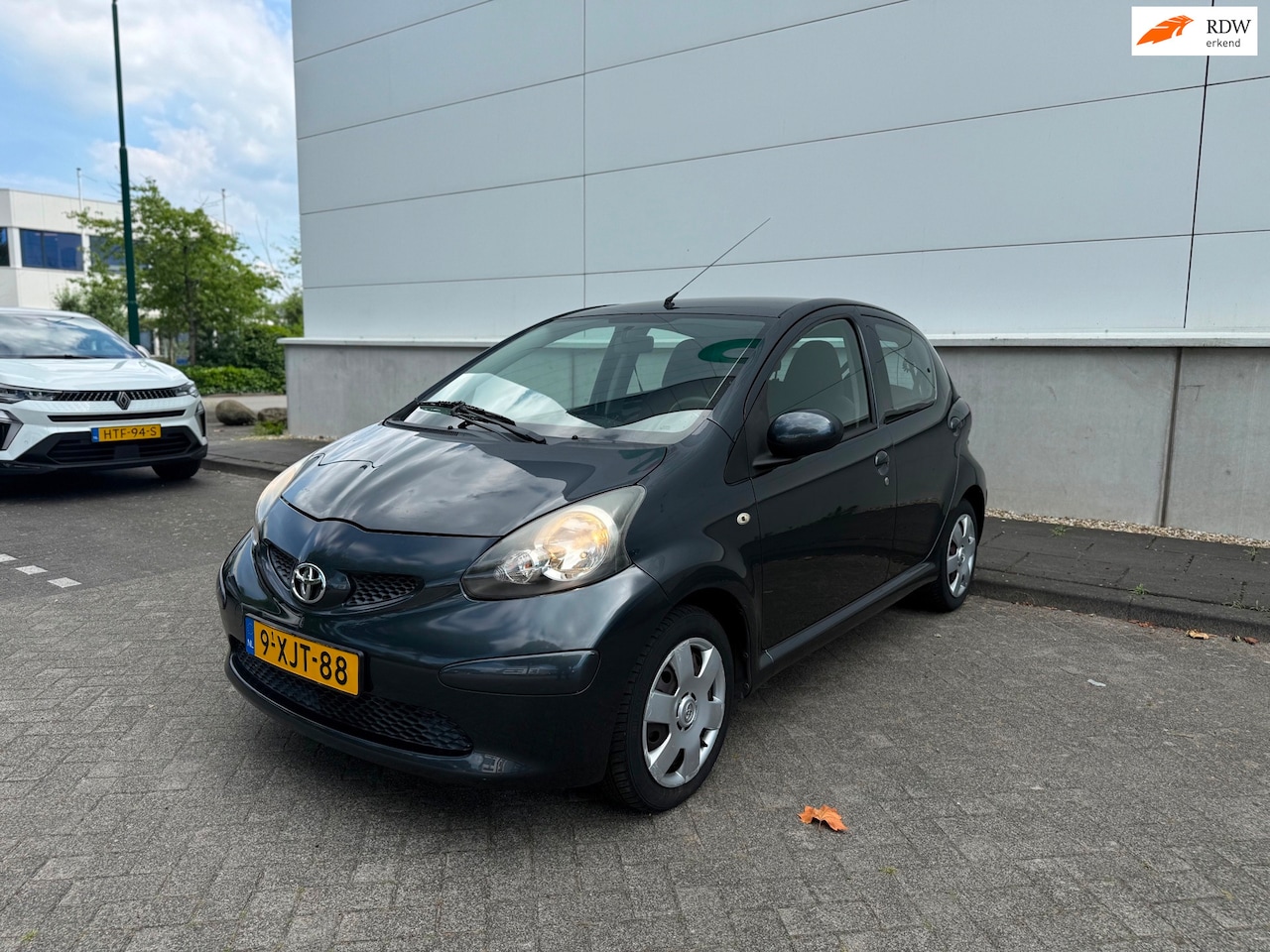 Toyota Aygo - 1.0-12V 5 DRS/ONDERHOUDSBOEKJES/AIRCO/ELEKTR RAMEN/NWE APK - AutoWereld.nl