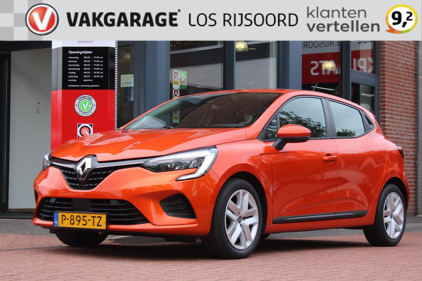 Renault Clio - 1.0 TCe *Techno* | Carplay | Cruise & Climate Control | PDC | Navigatie | Privacy | Blueto - AutoWereld.nl