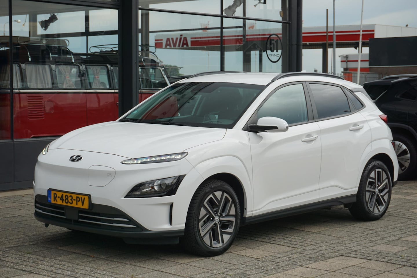 Hyundai Kona Electric - EV Fashion 64 kWh | 100% soh | Krell audio | ACC - AutoWereld.nl