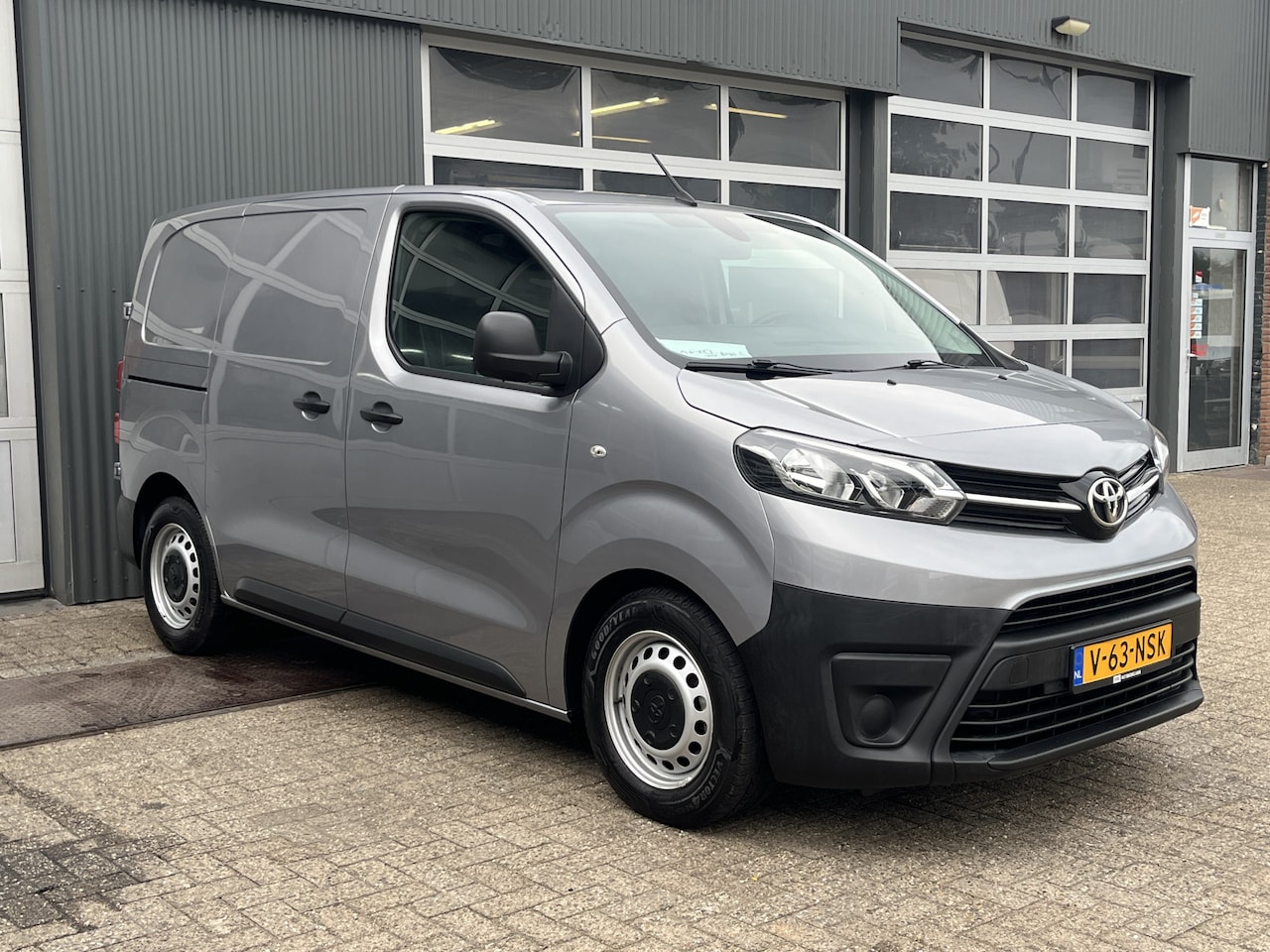 Toyota ProAce Worker - 1.5 BlueHDI Marge BTW en BPM vrij!! Airco Cruise controle Navigatiesysteem 2-Persoons Park - AutoWereld.nl