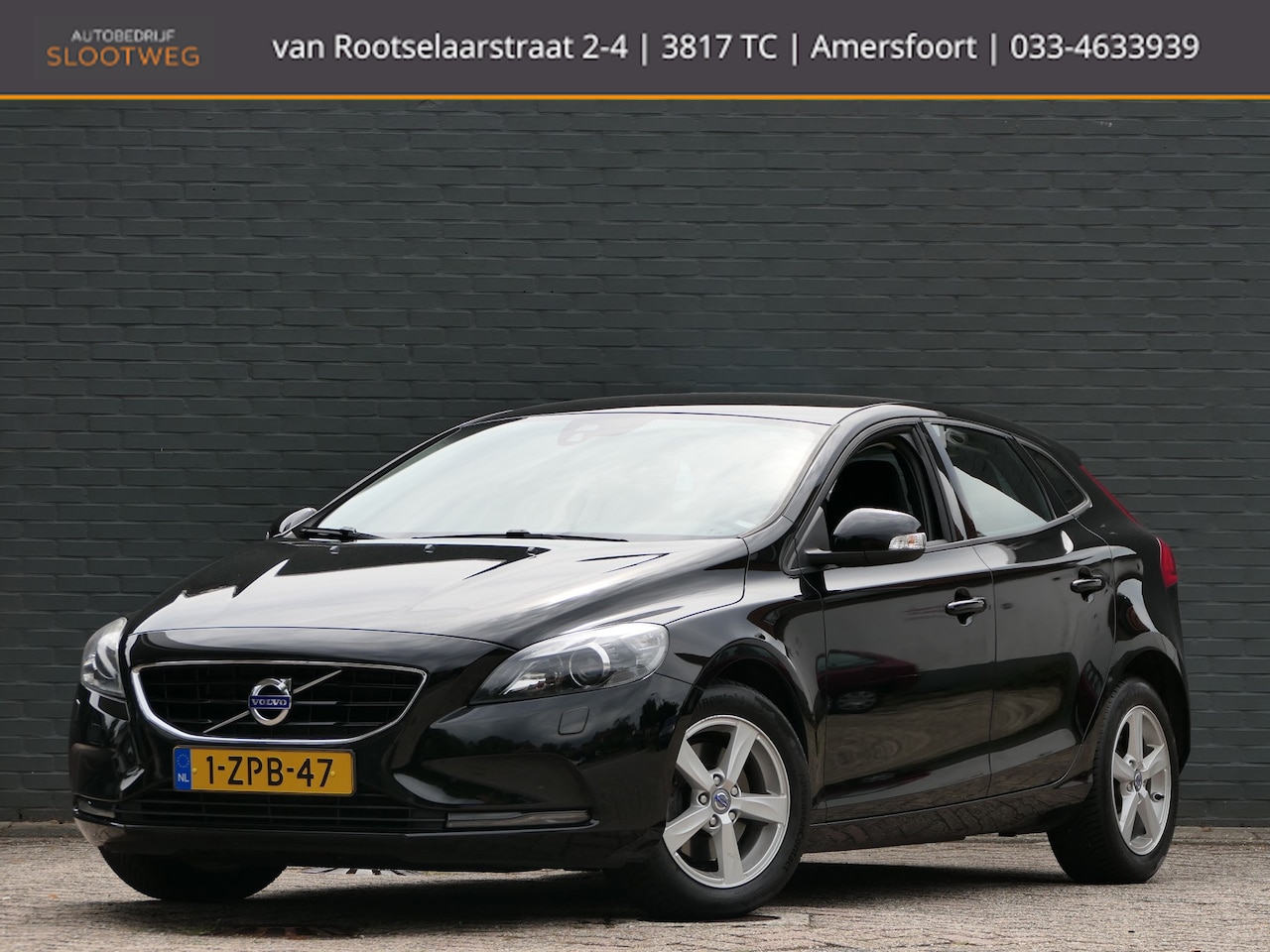 Volvo V40 - 1.6 T2 Momentum Xenon | Navi | Stoelverwarming | Led | LM Velgen - AutoWereld.nl