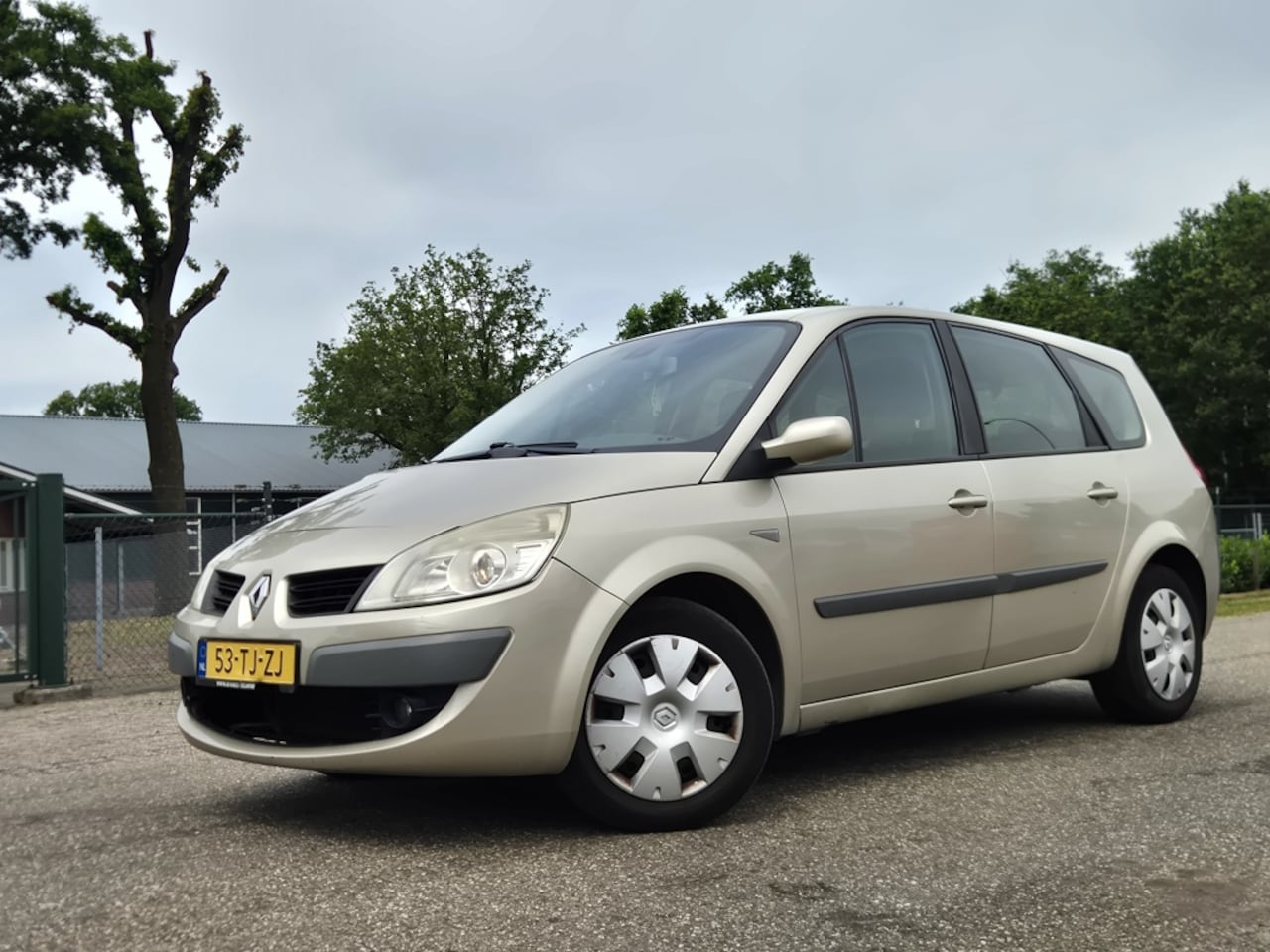 Renault Grand Scénic - 2.0-16V Bns 7p. Automaat - AutoWereld.nl