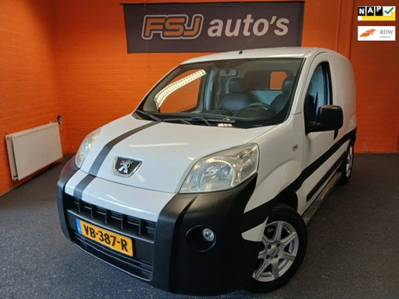 Peugeot Bipper - 1.3 HDi XT Profit + / NAP / Airco / Trekhaak - AutoWereld.nl