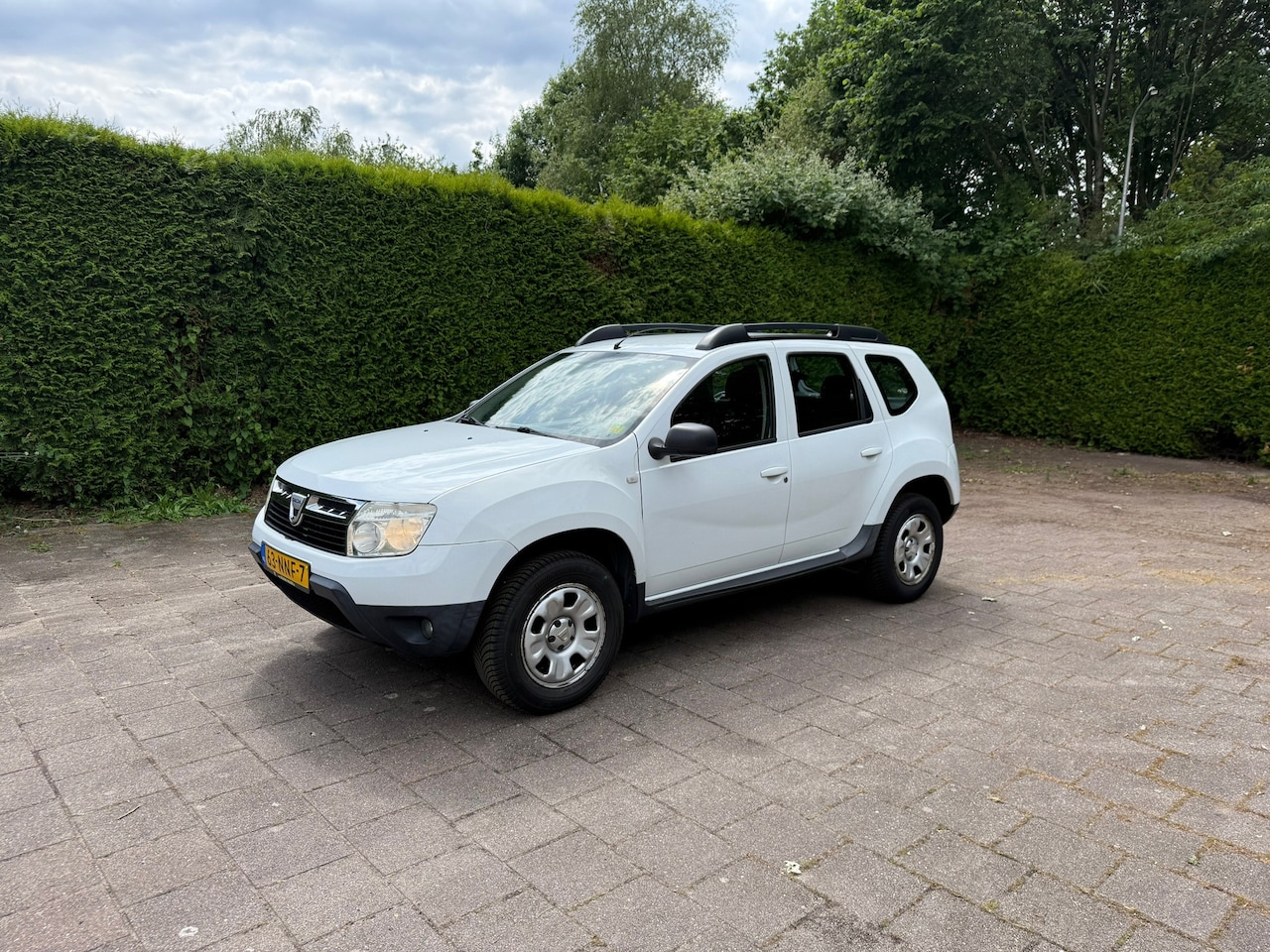 Dacia Duster - 1.6 Lauréate 2wd 1.6 Lauréate 2wd - AutoWereld.nl