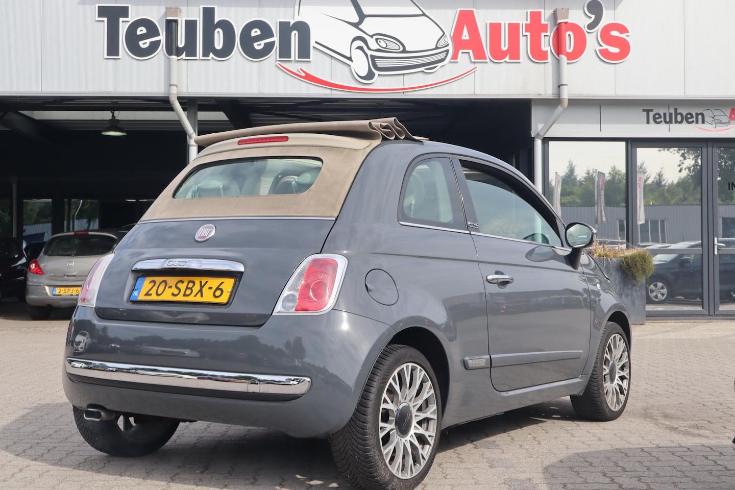 Fiat 500 C - 0.9 TwinAir Lounge | Automaat | Climate control | Parkeersensoren achter | Lm wielen - AutoWereld.nl