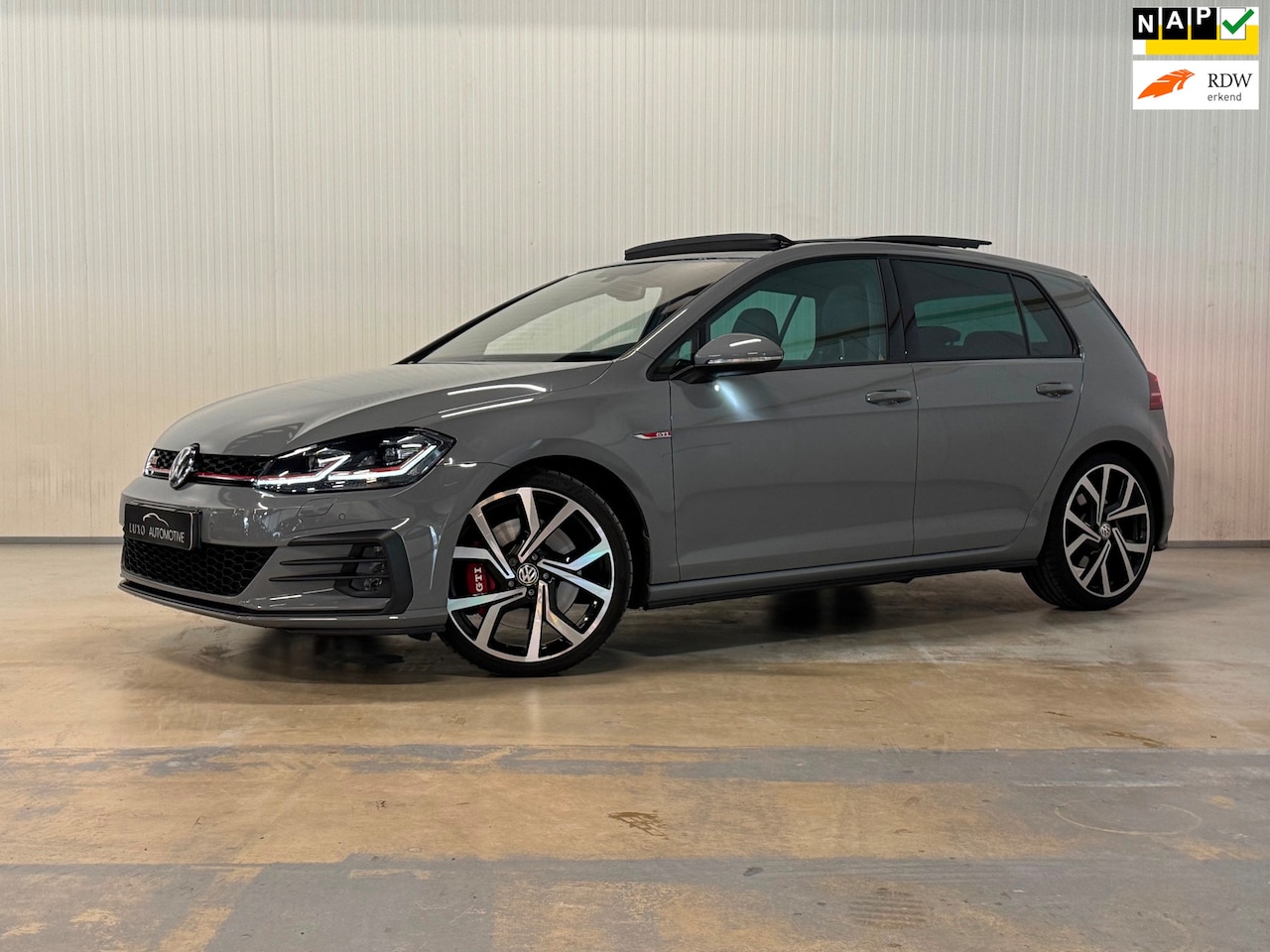 Volkswagen Golf - 2.0 TSI GTI Performance | NAP | TREKHAAK | DYNAUDIO | NARDO GREY | PANO - AutoWereld.nl
