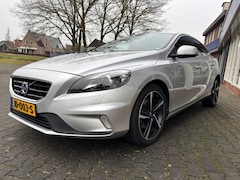 Volvo V40 - 2.0 T3 SUMMUM