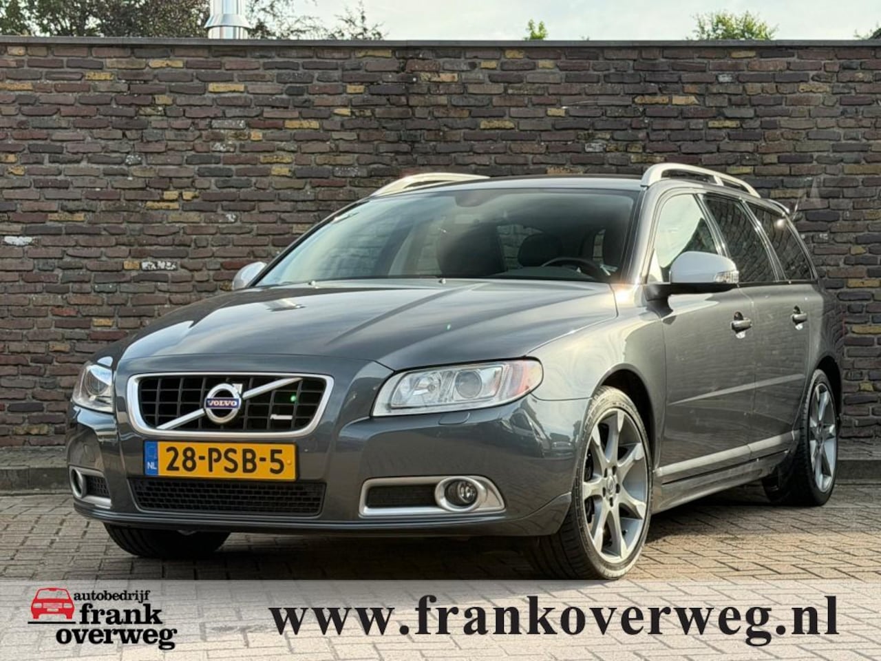 Volvo V70 - 2.0T R-DESIGN Automaat Leer Navi Trekhaak - AutoWereld.nl