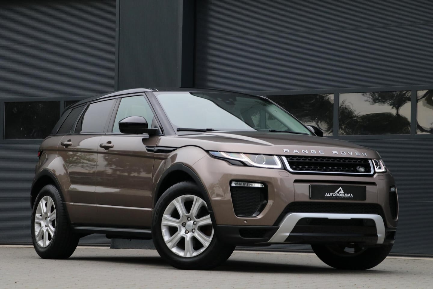 Land Rover Range Rover Evoque - 2.0 Si4 HSE Dynamic 241PK Panodak Camera Navigatie LaneAssist Lederen Sportzetels PrivacyG - AutoWereld.nl