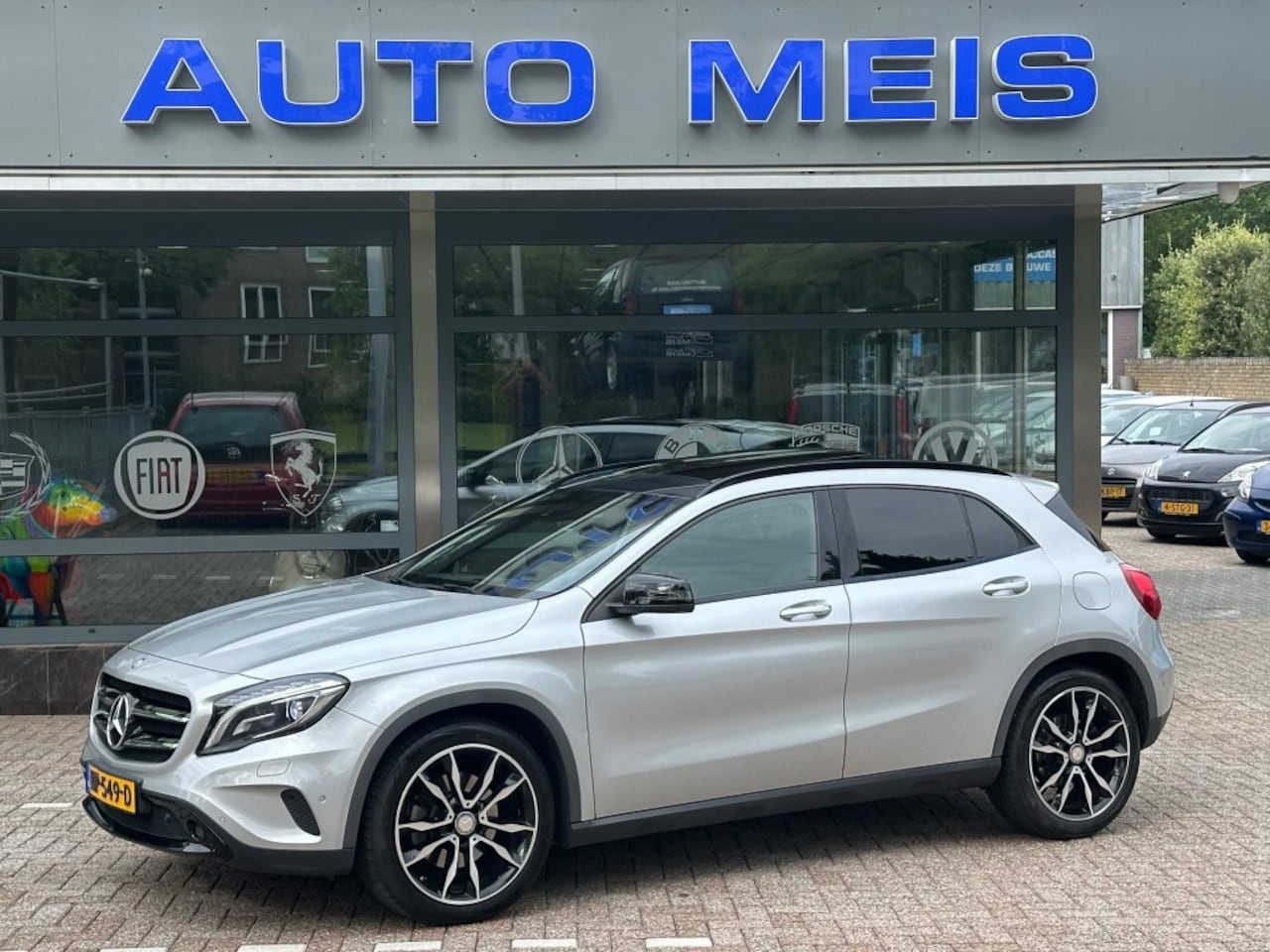 Mercedes-Benz GLA-Klasse - 250 4MATIC Prestige Navi Cruise Camera Panorama Telefoon Trekhaak - AutoWereld.nl