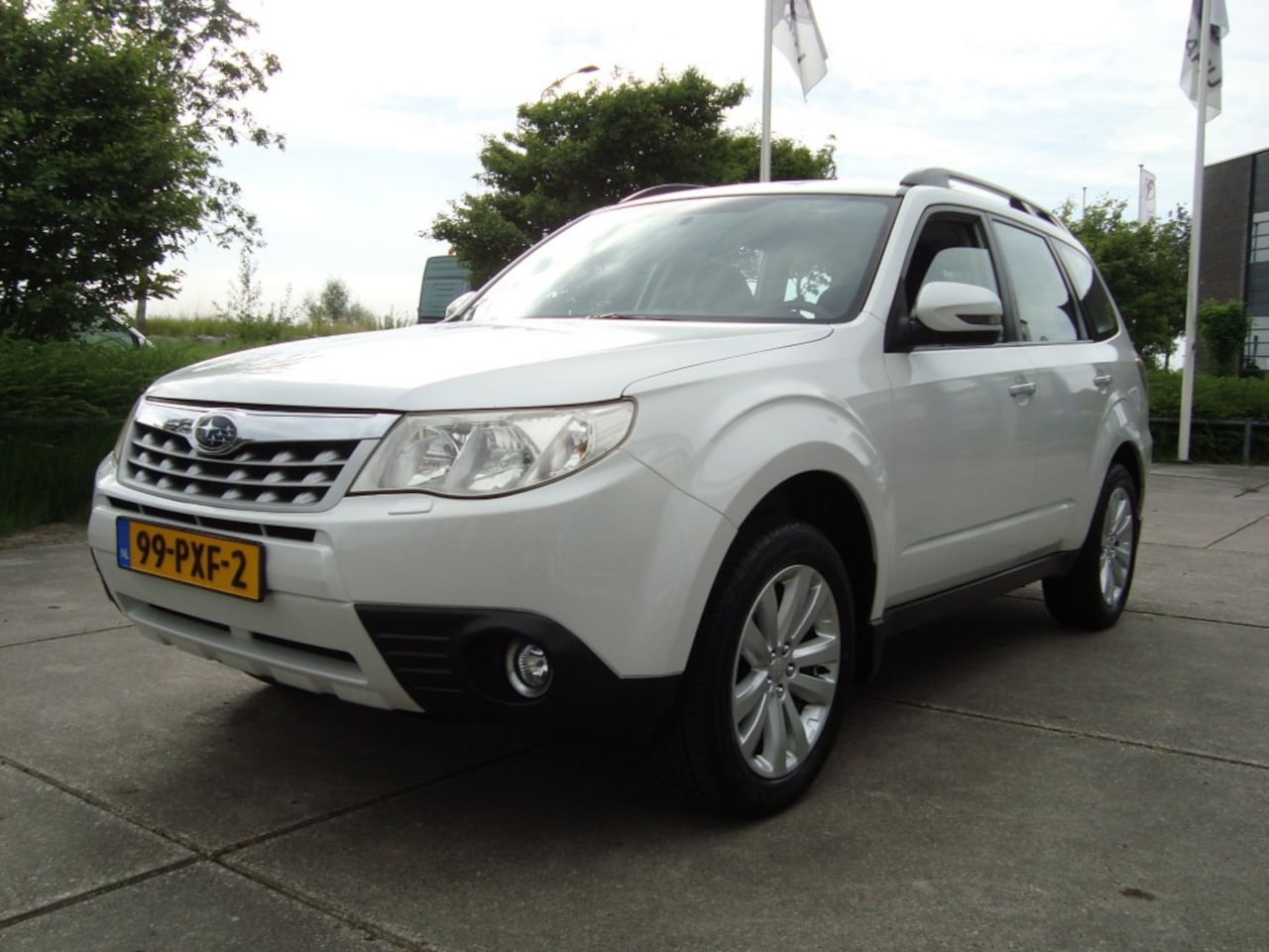 Subaru Forester - 2.0 XS Luxury 2.0 XS LUXURY - AutoWereld.nl