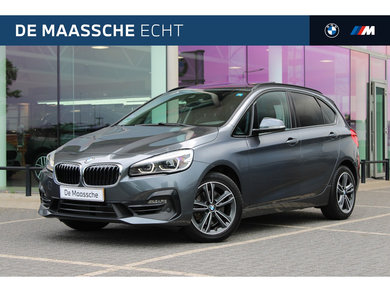 BMW 2-serie Active Tourer - 220i Sport Line Automaat / Panoramadak / Sportstoelen / Achteruitrijcamera / LED / Stoelve - AutoWereld.nl