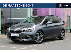 BMW 2-serie Active Tourer - 220i Sport Line Automaat / Panoramadak / Sportstoelen / Achteruitrijcamera / LED / Stoelve