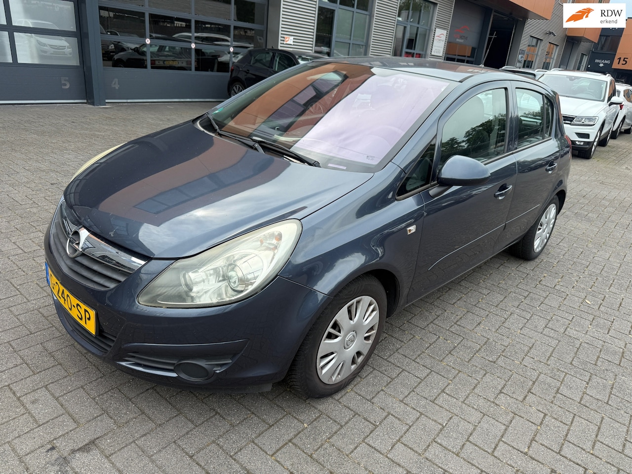 Opel Corsa - 1.2-16V Essentia LPG Benzine Airco Clima - AutoWereld.nl