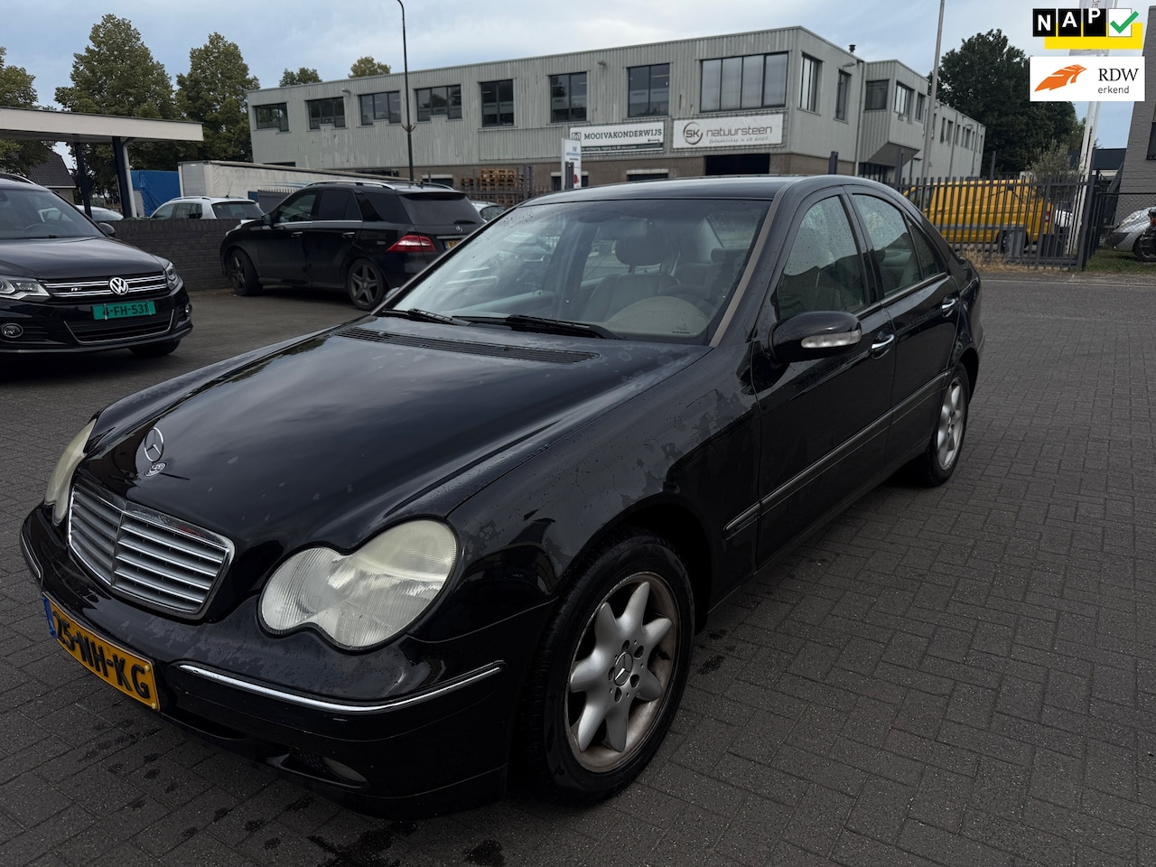 Mercedes-Benz C-klasse - 180 K. Elegance Veel opties nette auto - AutoWereld.nl