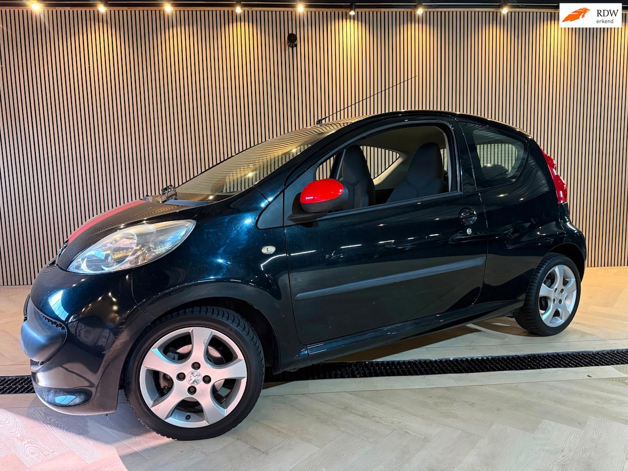 Citroën C1 - 1.0 | Carplay | Airco | PDC - AutoWereld.nl