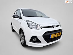 Hyundai i10 - 1.0i Automaat - 5 drs - Airco - Stoelverwarming - Stuurverwarming - Rijklaar