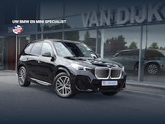 BMW iX1 - eDrive20 M-Sport pakket Innovation Pack Travel Pack Head-up Pano-Dak Park-Plus 18'LM Velge