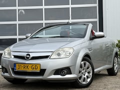 Opel Tigra TwinTop - 1.4-16V Cosmo Cabrio 90pk | Automaat | Cruise control | Elektrisch bedienbare kap | Lichtm
