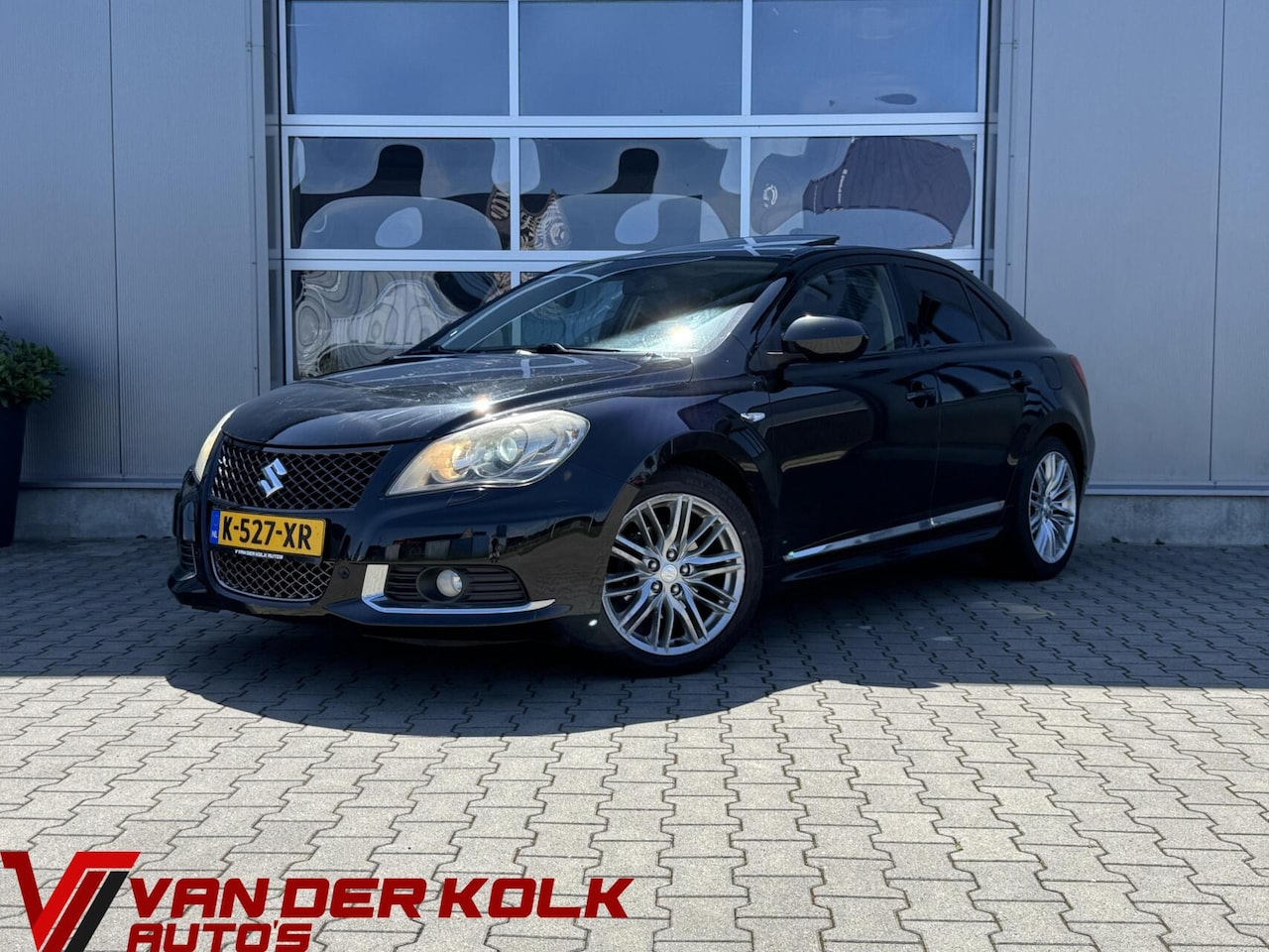 Suzuki Kizashi - 2.4 Sport | Leder | Panorama | Cruise | Climate | Sensoren | Trekhaak - AutoWereld.nl