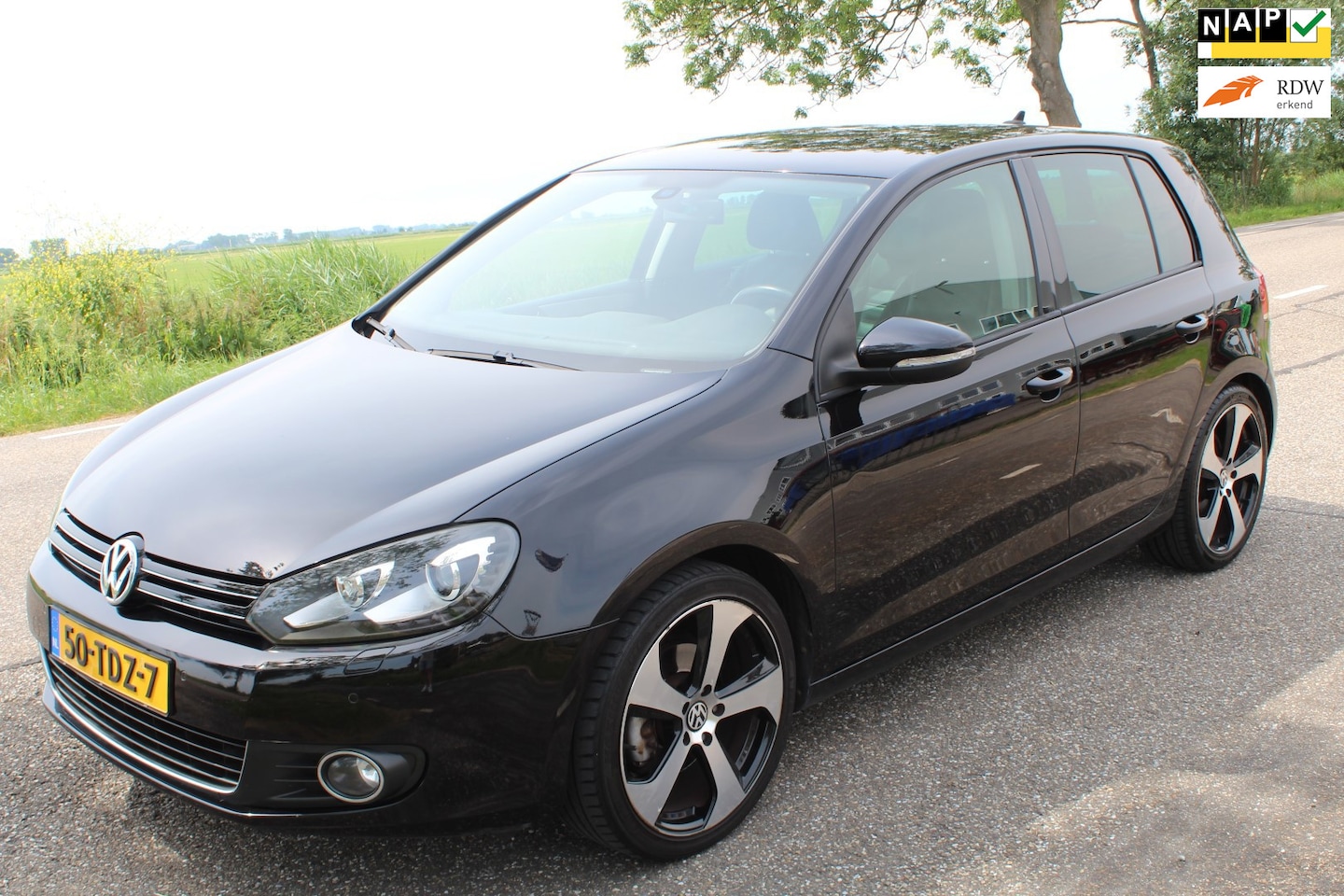 Volkswagen Golf - 1.4 TSI Highline // AUTOMAAT // - AutoWereld.nl