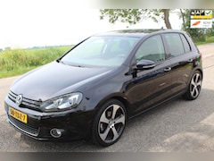 Volkswagen Golf - 1.4 TSI Highline // AUTOMAAT //