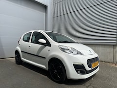 Peugeot 107 - 1.0 Active |2e eig|5deurs|Airco|Toerenteller|Led|Apk t/m 24-11-2026