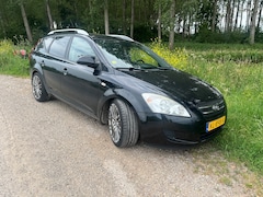 Kia Cee'd Sporty Wagon - 1.6 X-tra