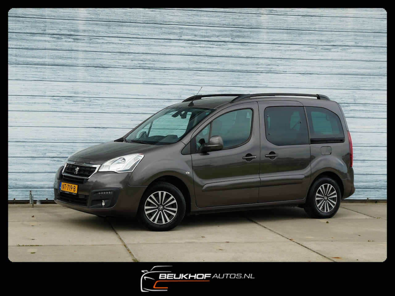 Peugeot Partner Tepee - 1.6 BlueHDi Active Camera Airco Cruise - AutoWereld.nl