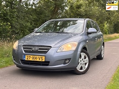 Kia Cee'd - 1.6 X-ecutive | Airco + Cruise Nu € 1.499,