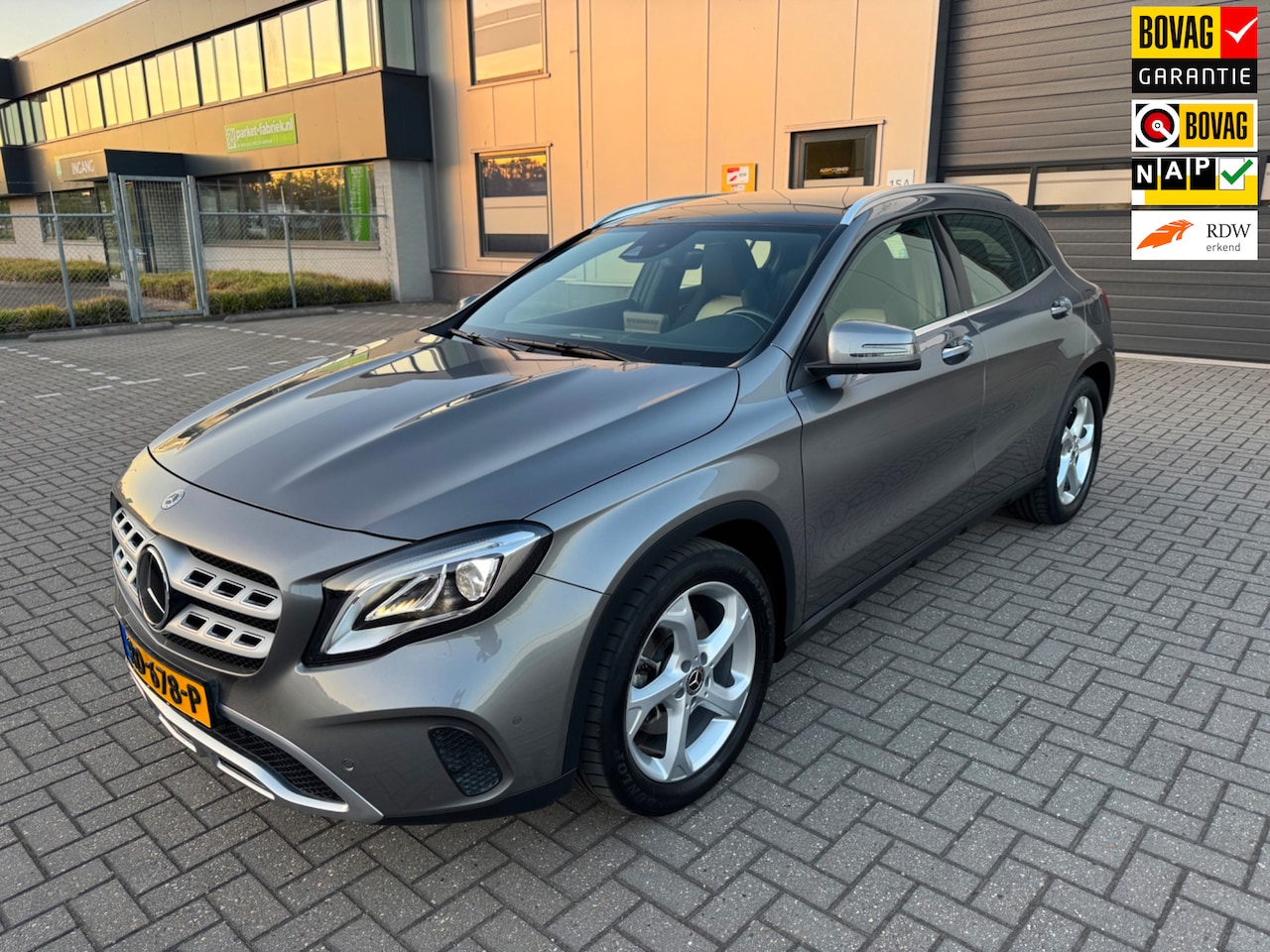 Mercedes-Benz GLA-Klasse - 250 Premium Plus 250 Premium Plus - AutoWereld.nl
