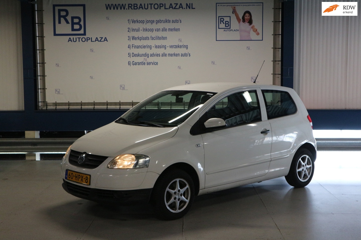 Volkswagen Fox - 1.2 AIRCO / WHITE PACK / APK 5 2027 ! ! ! - AutoWereld.nl