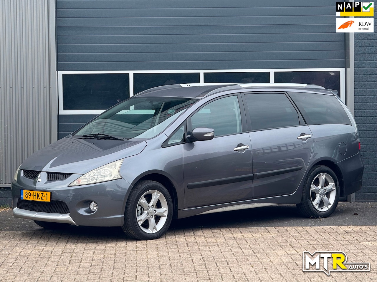 Mitsubishi Grandis - 2.4-16V InSport AUT|NAP|7 PERS.|NWE APK - AutoWereld.nl
