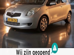 Toyota Yaris - 1.3 VVTi Sol MMT-automaat-airco-elek ramen