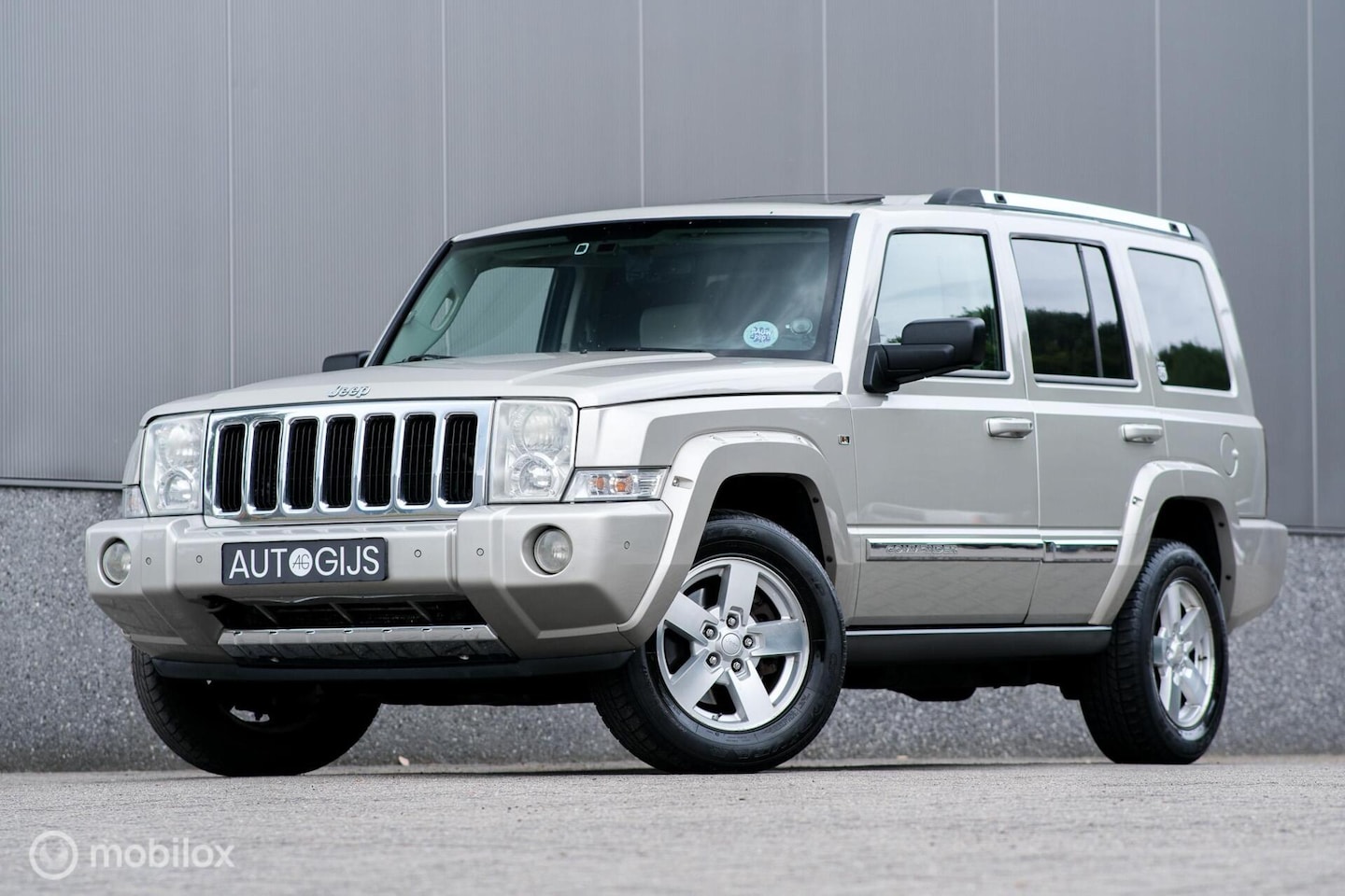 Jeep Commander - 3.0 CRD Limited Grijskenteken | 3500 kg Trekken | Leder | Youngtimer | Mercedes motor | Au - AutoWereld.nl