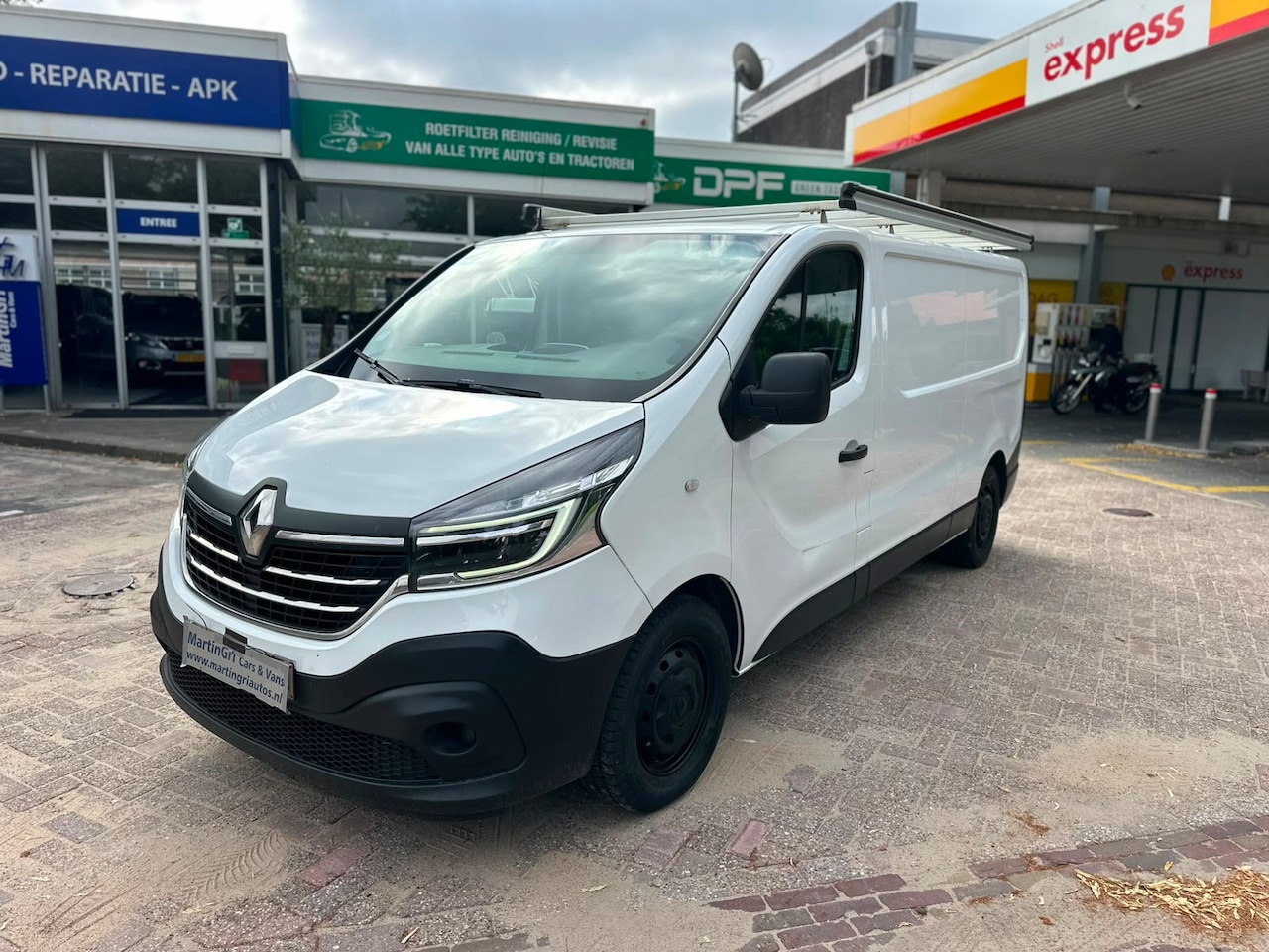 Renault Trafic - 2.0 dCi 120 T29 L2H1 Automaat - AutoWereld.nl