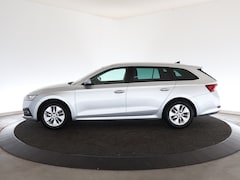 Skoda Octavia Combi - 1.5 e-TSI Business Edition | Trekhaak | Navi | Clima |