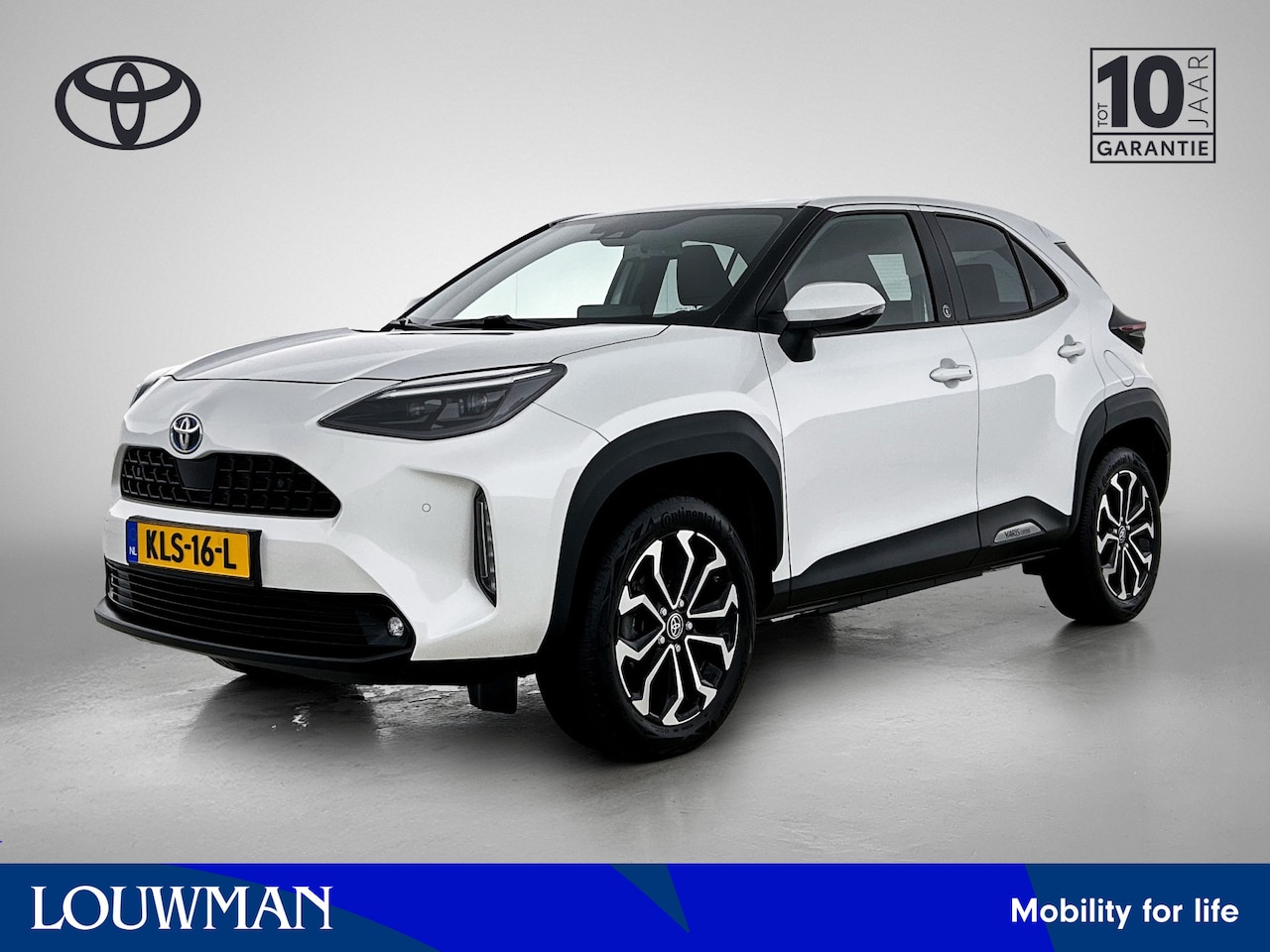 Toyota Yaris Cross - 1.5 Hybrid First Edition + | Parkeersensoren Voor+achter | Dodehoek detectie | Stuur+stoel - AutoWereld.nl