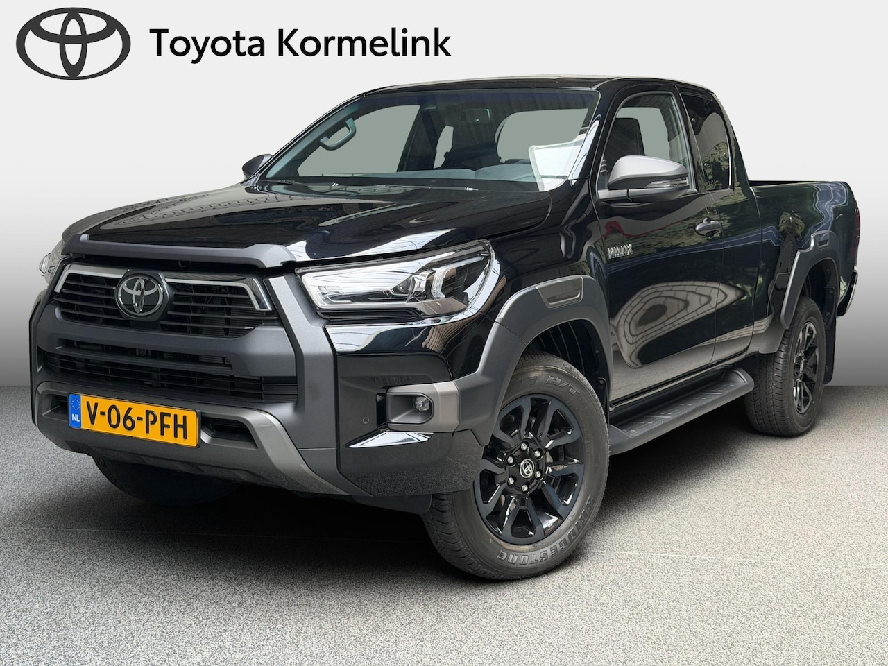 Toyota HiLux - 2.8 D-4D Xtra Cab Invincible van automaat Nieuw uit voorraad leverbaar - AutoWereld.nl